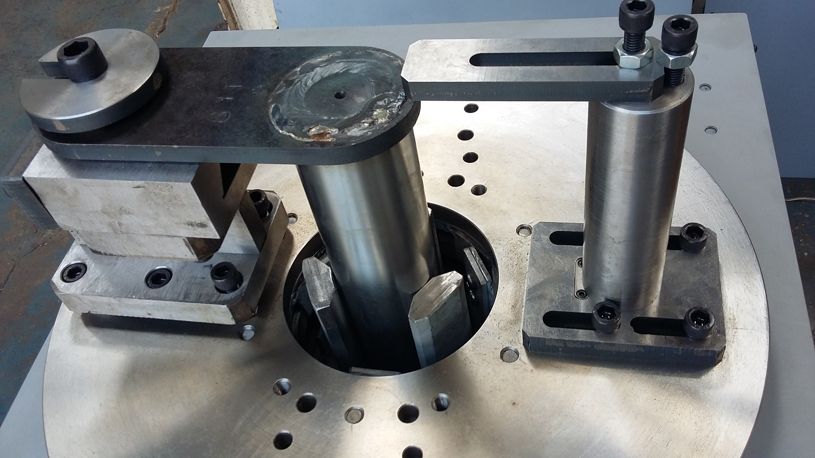 DISPOSITIVO DE SOLDAGEM AUTOMATIZADO - EXEMPLO DE PRODUTO